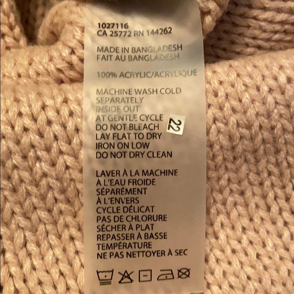 Woman’s NWT Devoted Sweater - Picture 5 of 5